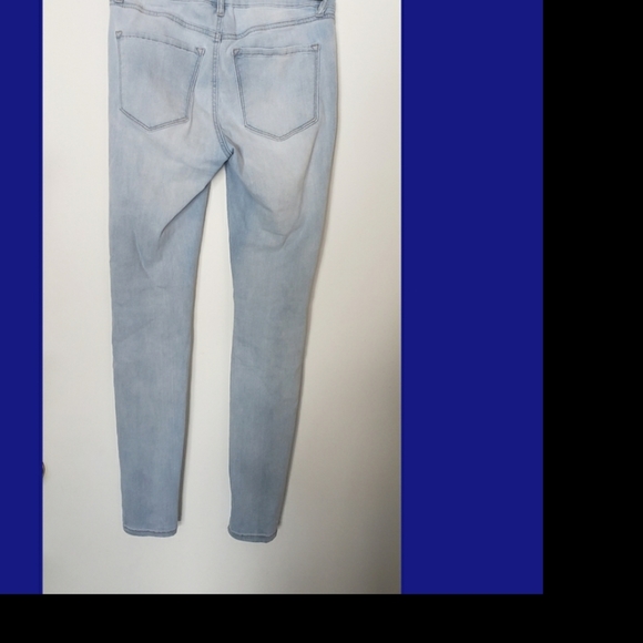 Curvy High-rise Jeggins AEO & Refuge Distressed - Picture 11 of 13